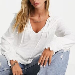 River Island White Ruffled Long Sleeve Blouse